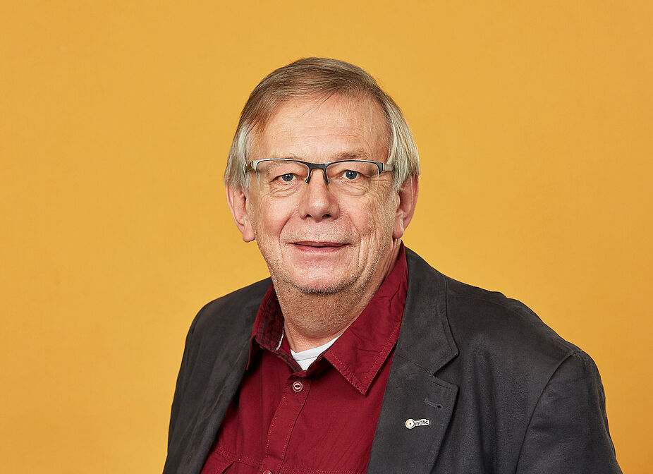 tennis MAGAZIN: Training & Interview mit Michael Mmoh und Jannik Schneider in der Schüttler Waske Tennis-University am 11.12.2018 tennis MAGAZIN: Training & Interview mit Michael Mmoh und Jannik Schneider in der Schüttler Waske Tennis-University am 11.12.2018